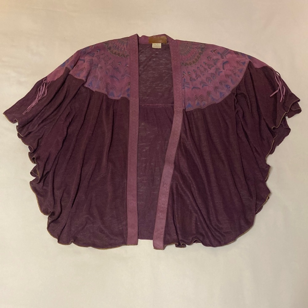 Incredible linen and leather jacket. Made in Italy. Stunning details.